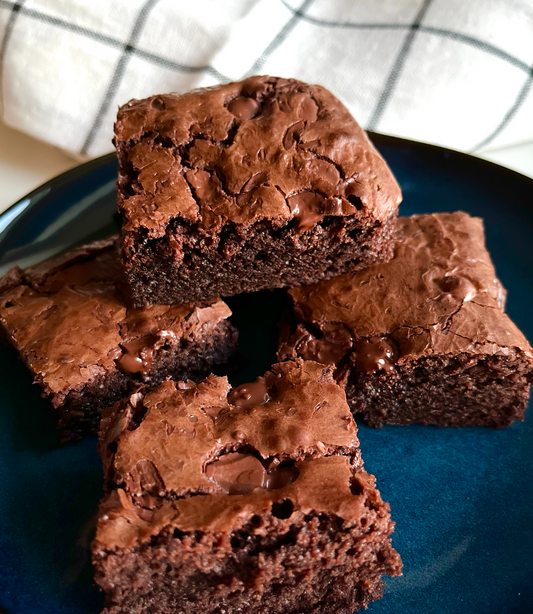 Brownie med chokoladestykker