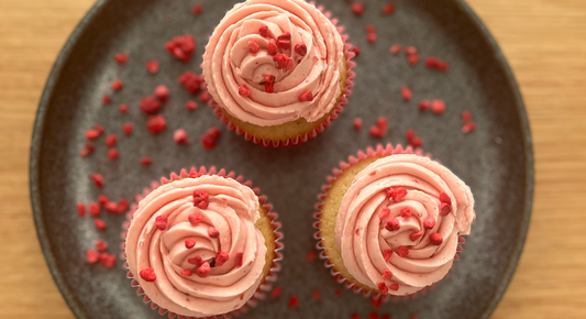 Cupcakes med hindbærfrosting